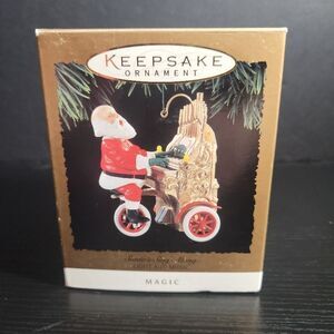 Hallmark Keepsake Ornament Vintage Santas Sing Along Organ Magic Light‎ Music